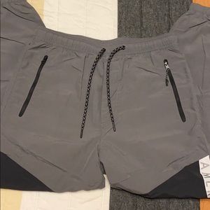 Men’s AE Joggers